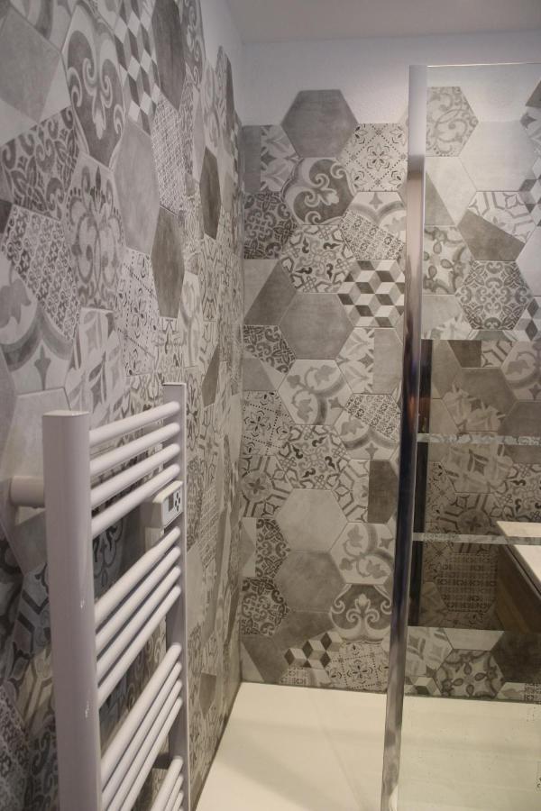 Studio Isard, Wifi Et Parking Gratuit, Navette Gratuite Au Pied De La Residence, Possibilite Forfait Menage Et Location Linge De Lit Et Toilette, A 10 Minutes A Pied Du Centre Ville Font-Romeu-Odeillo-Via Exterior foto